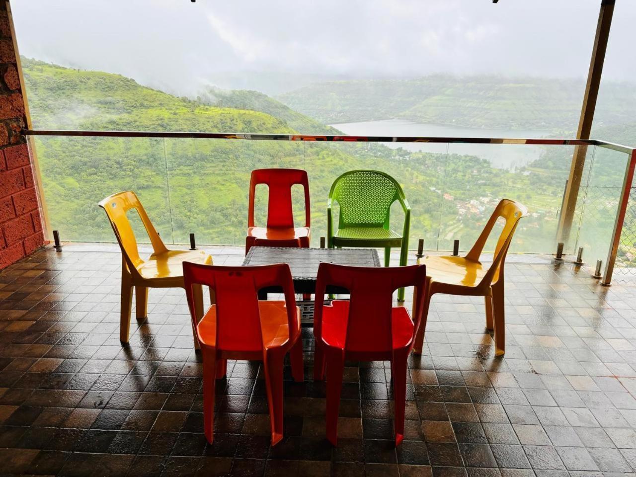 Paramount 3 Ac Bedrooms Hall Garden With Lake View 潘奇加尼 外观 照片